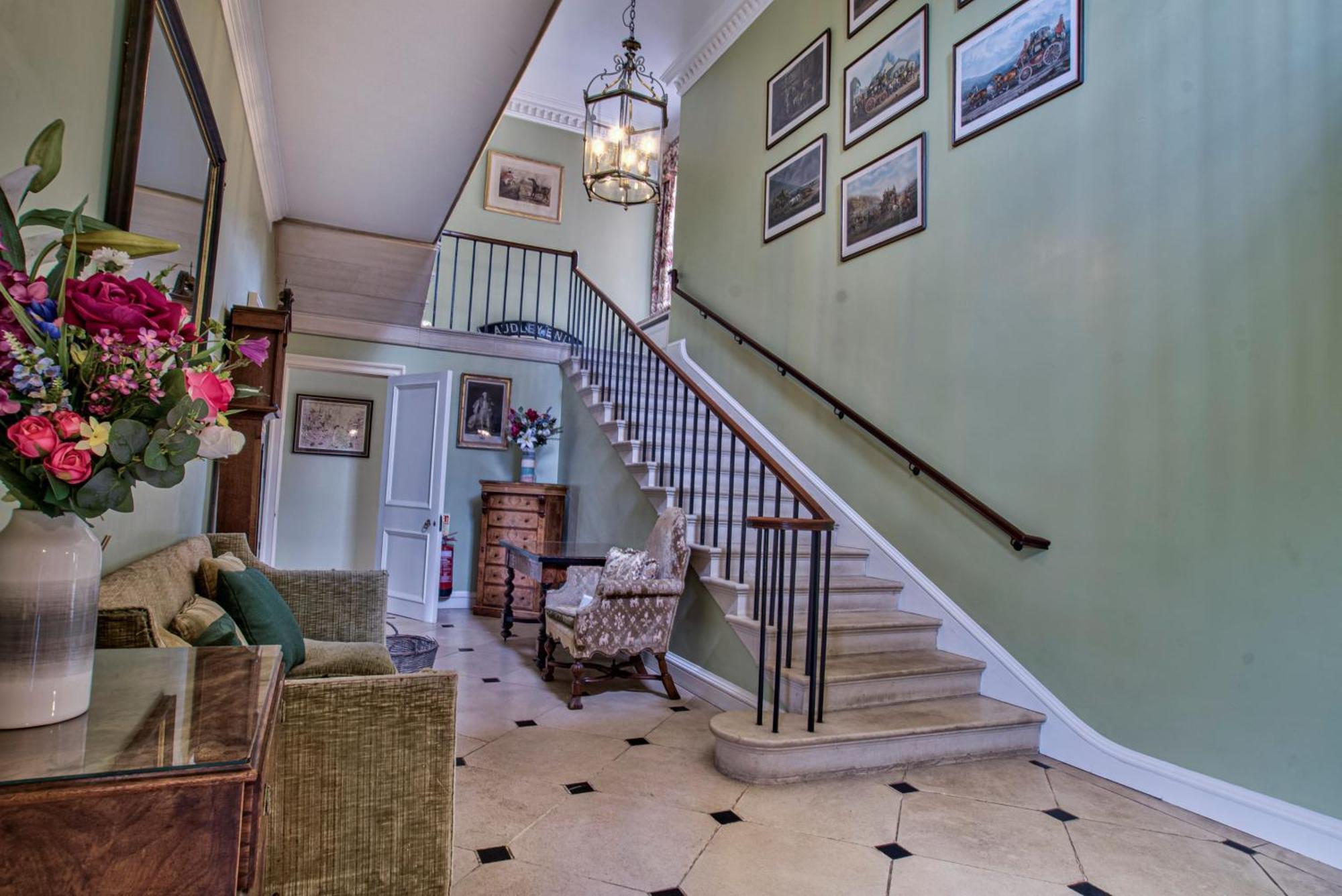 Abbey House By Group Retreats Villa Сафрън Уолдън Екстериор снимка